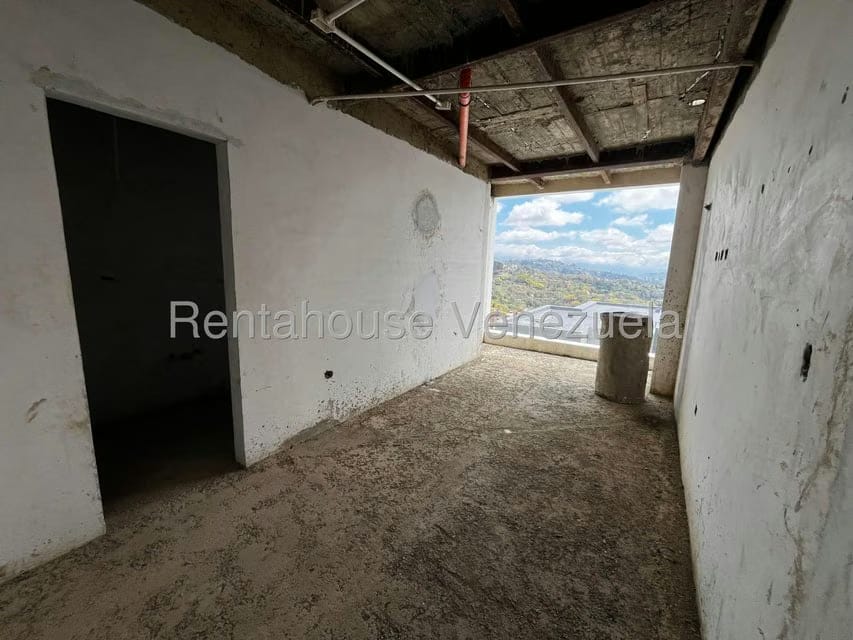 Casa (Multipes Niveles) en Venta en Oripoto, Distrito Metropolitano - 21