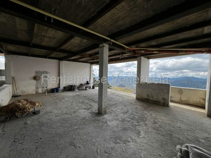 Casa (Multipes Niveles) en Venta en Oripoto, Distrito Metropolitano - 8