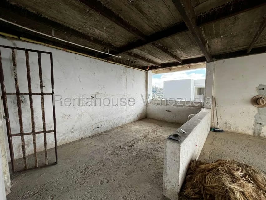 Casa (Multipes Niveles) en Venta en Oripoto, Distrito Metropolitano - 10