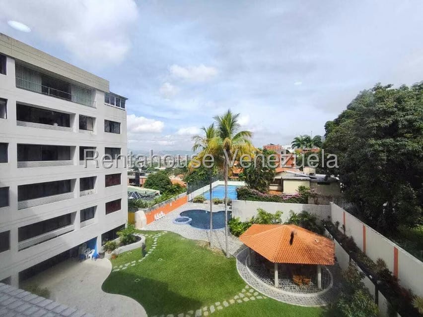 Apartamento (1 Nivel) en Alquiler en Altamira, Distrito Metropolitano - 2
