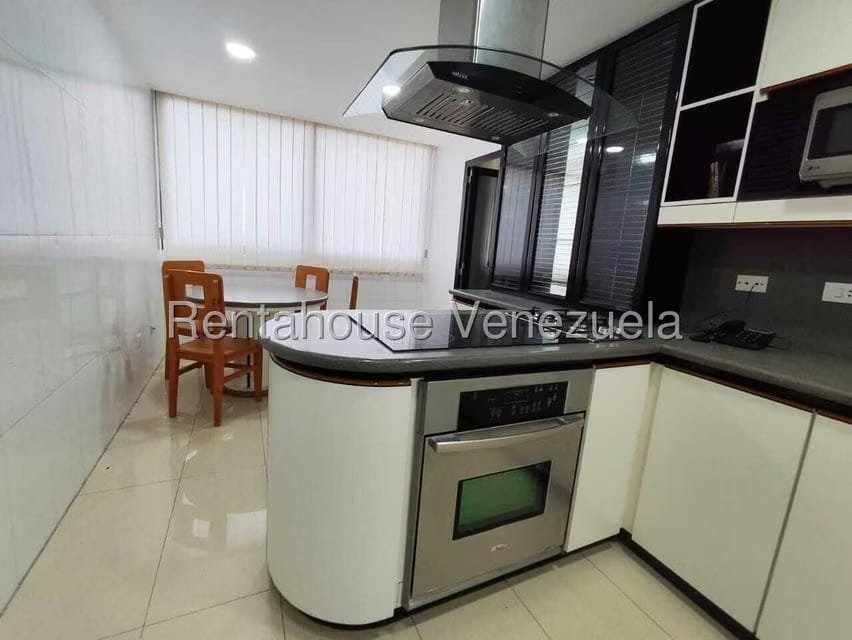 Apartamento (1 Nivel) en Alquiler en Altamira, Distrito Metropolitano - 18