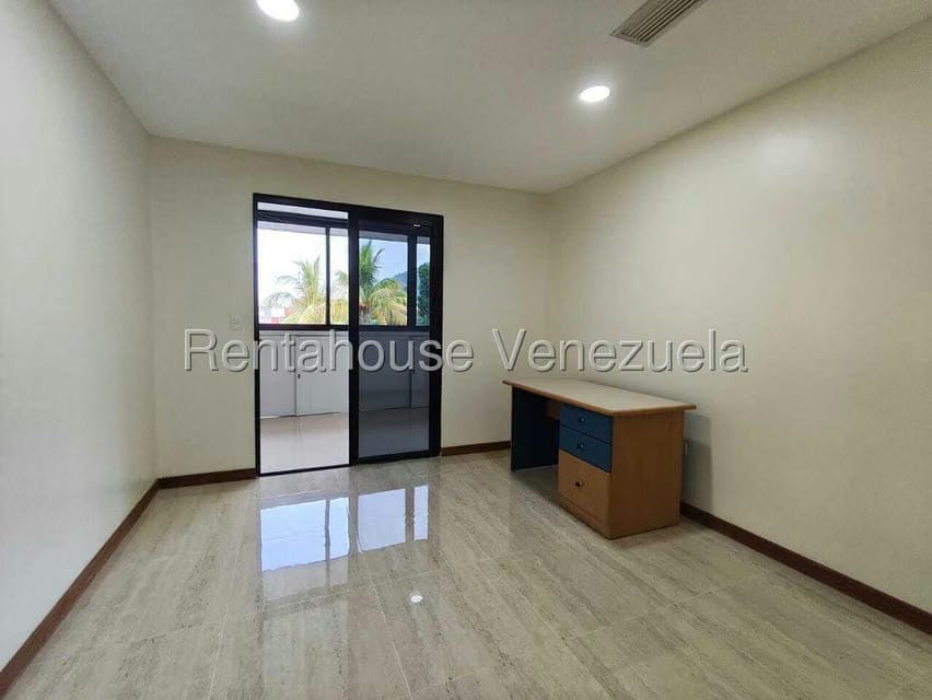 Apartamento (1 Nivel) en Alquiler en Altamira, Distrito Metropolitano - 20
