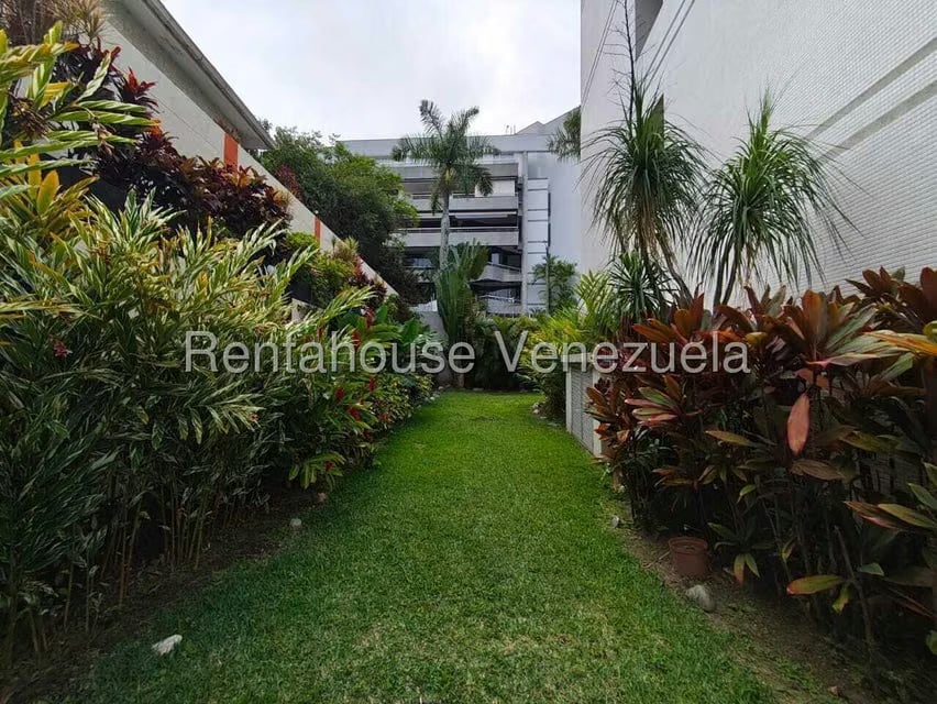 Apartamento (1 Nivel) en Alquiler en Altamira, Distrito Metropolitano - 3