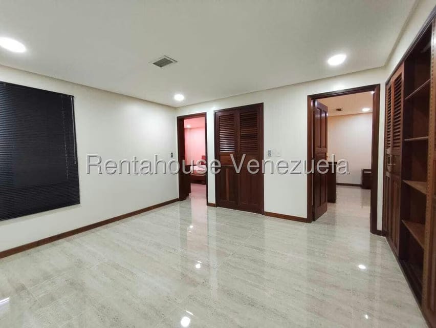 Apartamento (1 Nivel) en Alquiler en Altamira, Distrito Metropolitano - 22