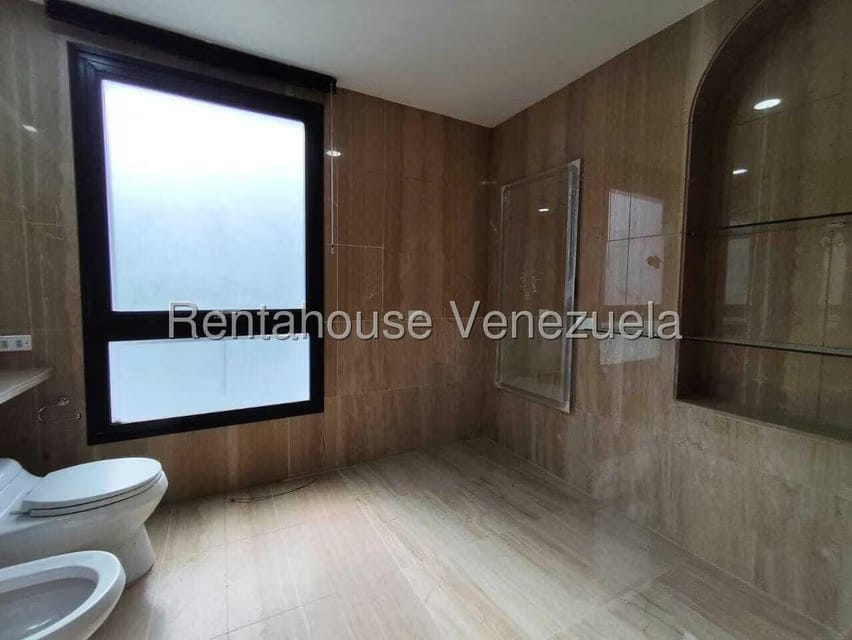 Apartamento (1 Nivel) en Alquiler en Altamira, Distrito Metropolitano - 27
