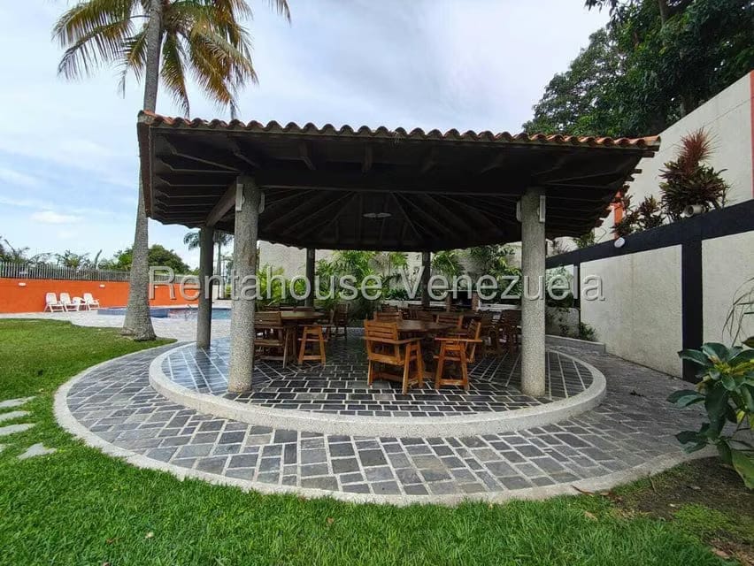 Apartamento (1 Nivel) en Alquiler en Altamira, Distrito Metropolitano - 4