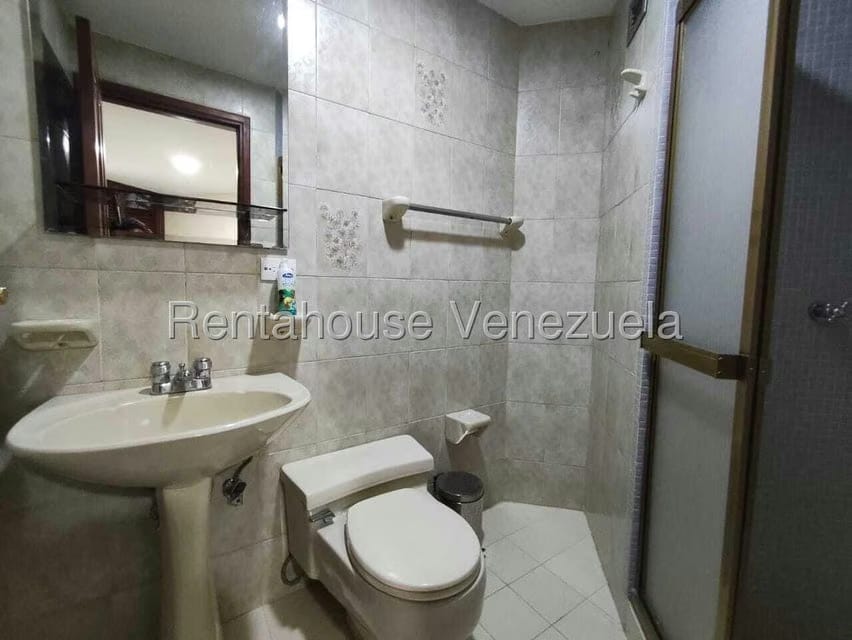 Apartamento (1 Nivel) en Alquiler en Altamira, Distrito Metropolitano - 37