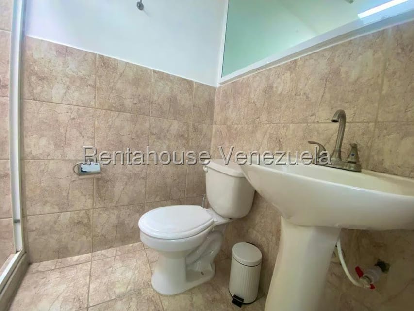 Casa (Duplex) en Alquiler en Caminos de Tarabana, Lara - 13