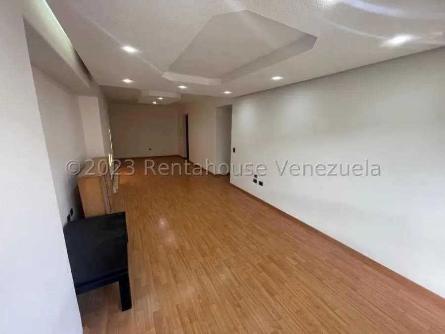 Apartamento en Venta en Urbanización Las Minas San Antonio de Los Altos - 3