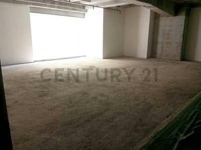 Local Comercial en Venta en Centro Empresarial La Esmeralda en Campo Alegre - 6