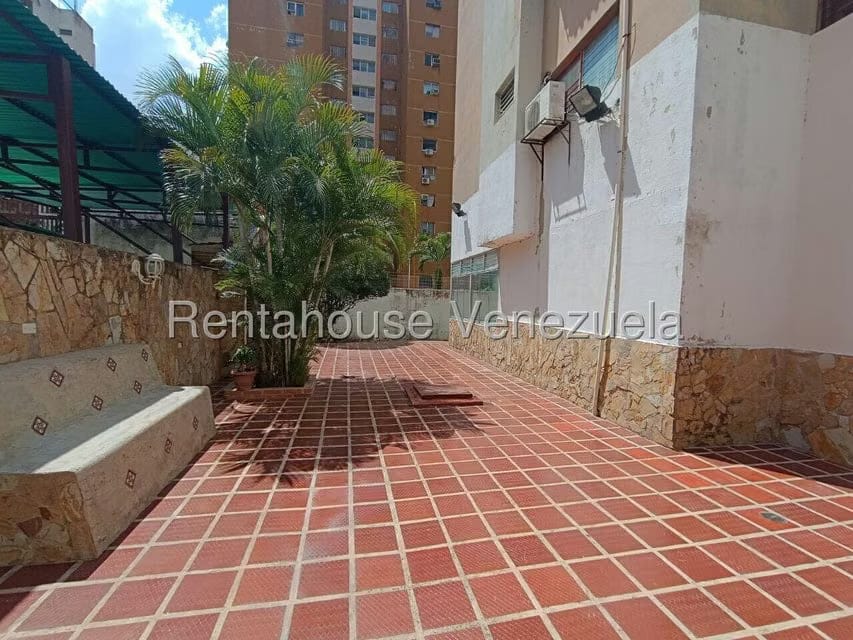 Apartamento (1 Nivel) en Alquiler en La Trigaleña, Carabobo - 28