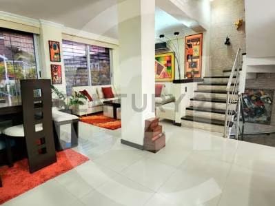 Hermosa Casa en Venta Colinas del Viento - 2