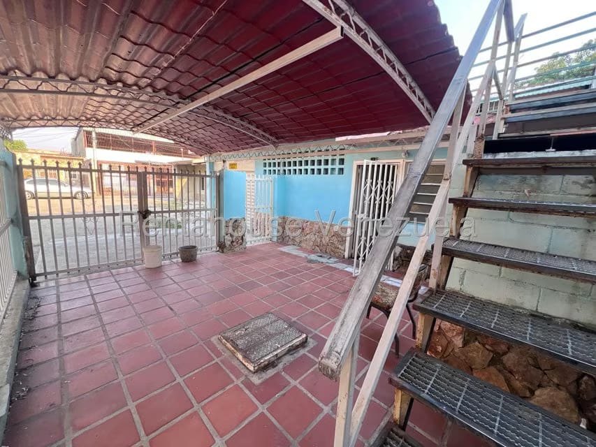 Casa (Duplex) en Venta en Las Acacias, Aragua - 3
