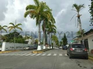 excelente terreno en la mejor urbanización de la zona con auge actual - 8