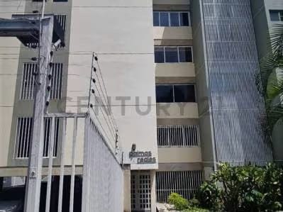 PENT HOUSE ACTUALIZADO TERRAZAS DE SANTA INÉS, EN EDIFICIO DE BAJA DENSIDAD! - 2