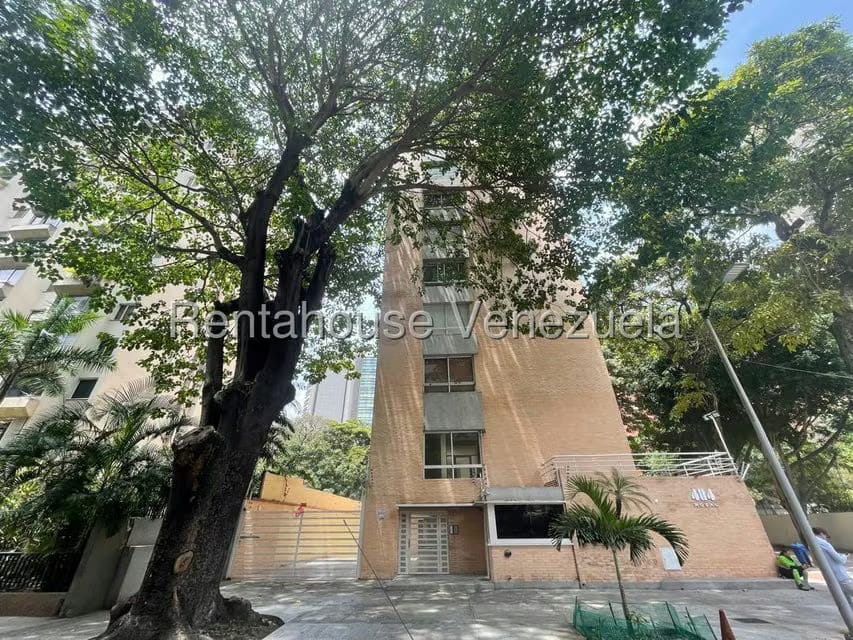 Apartamento (Duplex) en Alquiler en El Rosal, Distrito Metropolitano