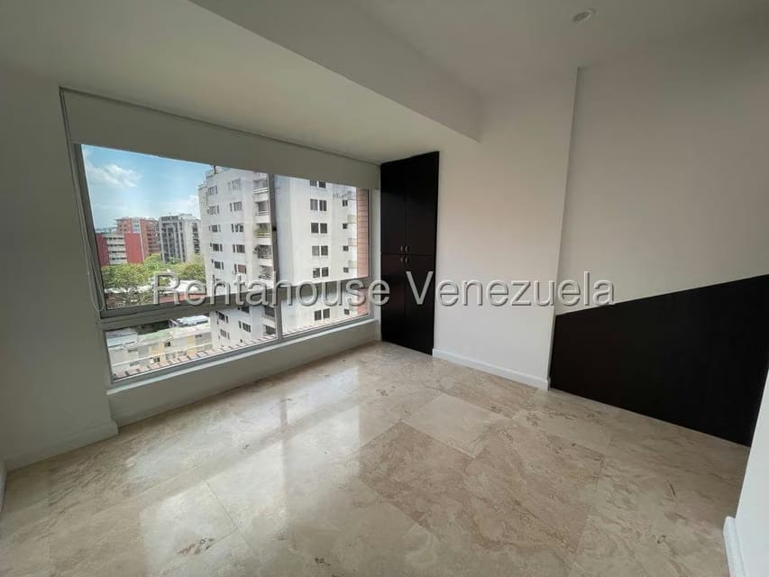 Apartamento (Duplex) en Alquiler en El Rosal, Distrito Metropolitano - 31