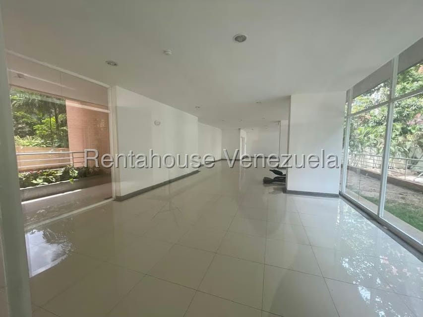 Apartamento (Duplex) en Alquiler en El Rosal, Distrito Metropolitano - 51