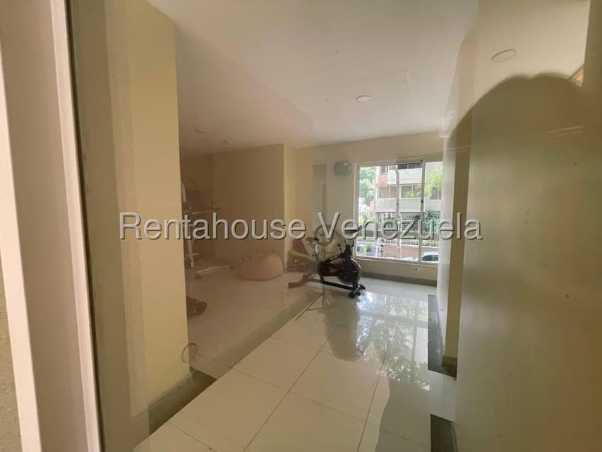 Apartamento (Duplex) en Alquiler en El Rosal, Distrito Metropolitano - 52