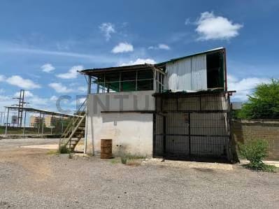 Terreno En Venta en Puerto La Cruz. Av Camejo Octavio - 7