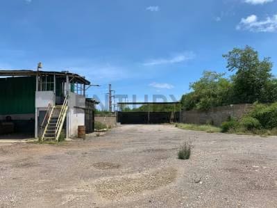 Terreno En Venta en Puerto La Cruz. Av Camejo Octavio - 8