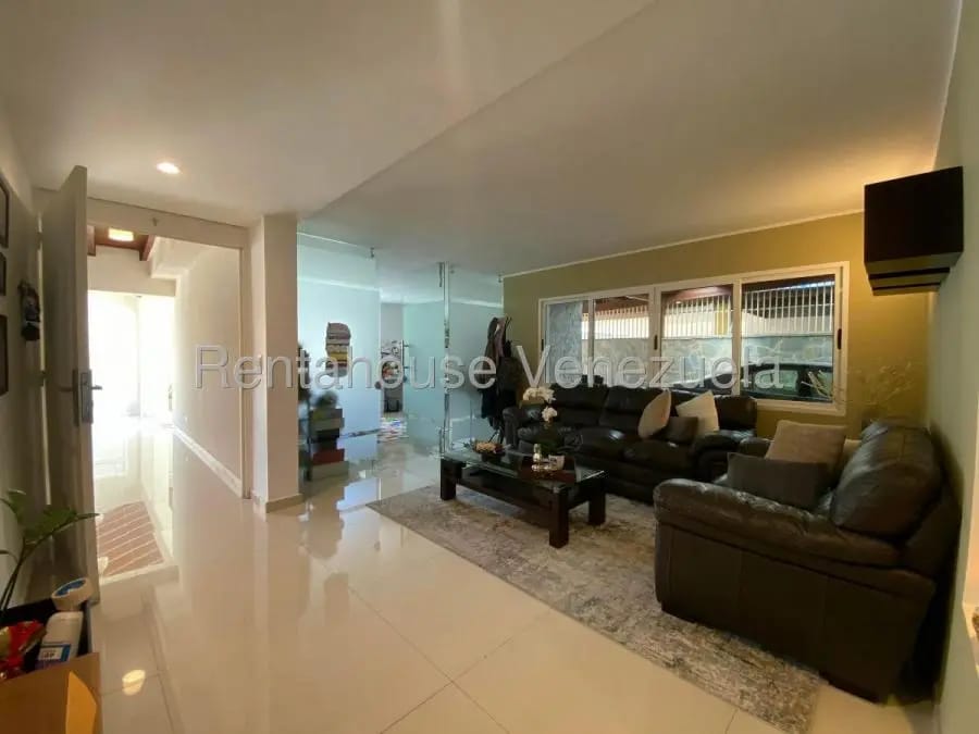 Casa en Venta en Cumbres de Curumo Caracas - 9