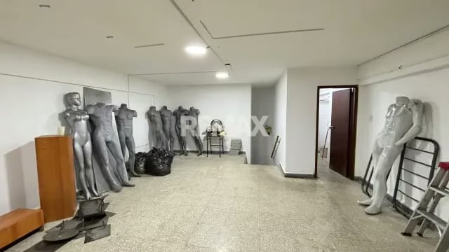 Local comercial en venta Venta Local Nº4 y 6, Ubicado edif Francisco Javier - 5