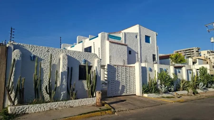 Casa en Venta en Lechería - 15