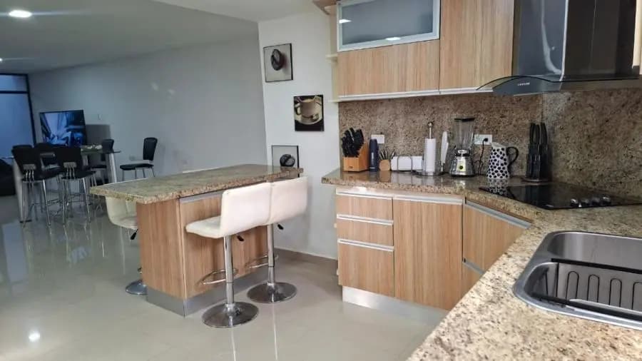 Casa en Venta en Lechería - 17