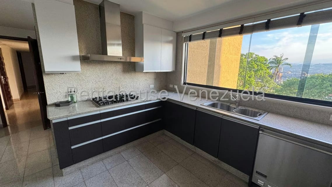 Apartamento (1 Nivel) en Alquiler en Los Chorros, Distrito Metropolitano - 14