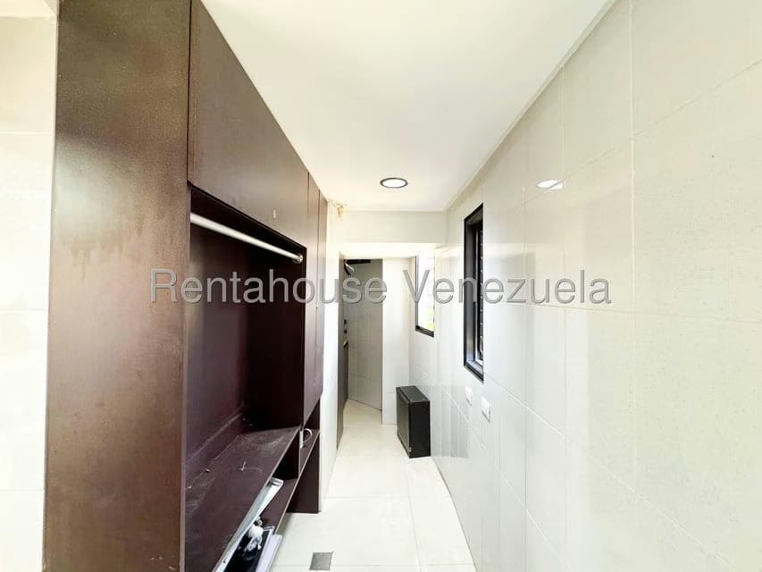 Apartamento (1 Nivel) en Alquiler en Los Samanes, Distrito Metropolitano - 24