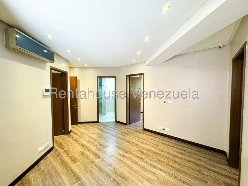 Apartamento (1 Nivel) en Alquiler en Los Samanes, Distrito Metropolitano - 28