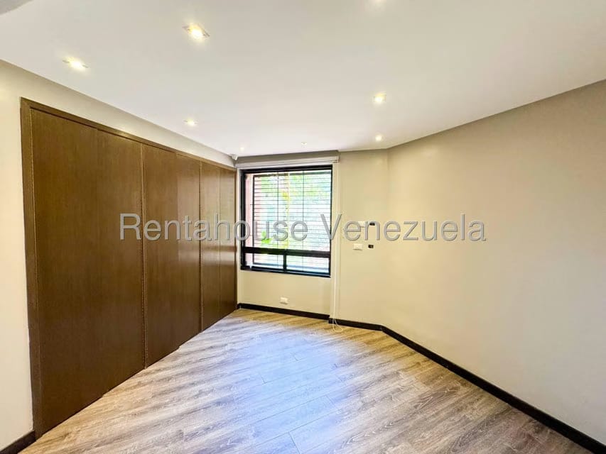 Apartamento (1 Nivel) en Alquiler en Los Samanes, Distrito Metropolitano - 37