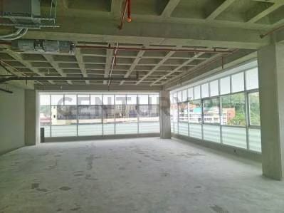 OFICINA EN EL HATILLO LISTA PARA TRANFORMAR EN SPA O CONSULTORIO - 3