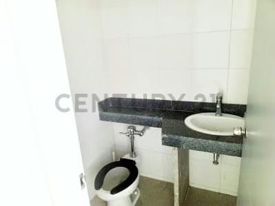 OFICINA EN EL HATILLO LISTA PARA TRANFORMAR EN SPA O CONSULTORIO - 8