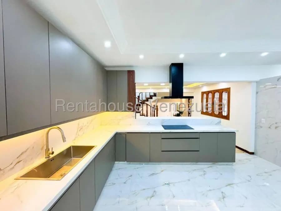 Casa en Venta en Prados del Este Caracas