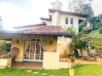 PRECIOSA CASA CON VISTA Y CLIMA DE MONTAÑA EN VENTA ORIPOTO