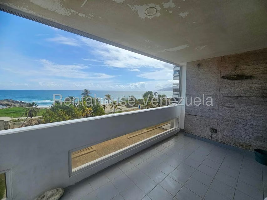 Apartamento (1 Nivel) en Venta en Caribe, Vargas - 11