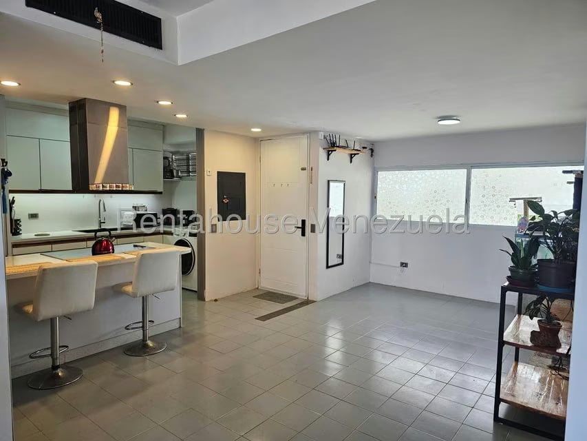 Apartamento (1 Nivel) en Venta en Caribe, Vargas - 16