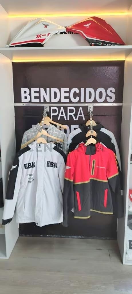 Venta de Inventario, Mobiliario y Maquinarias de Motos bera - 3