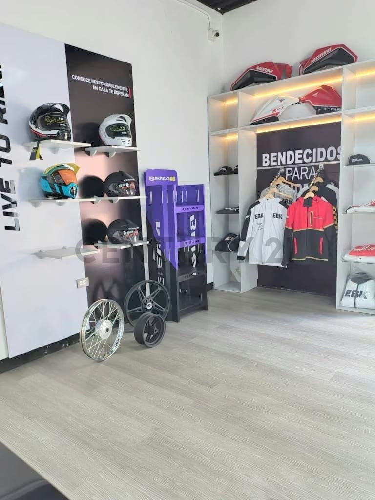 Venta de Inventario, Mobiliario y Maquinarias de Motos bera - 22