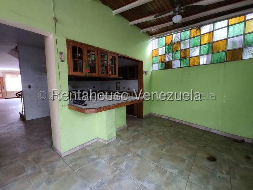 Comercial (Local Comercial) en Alquiler en Zona Este, Lara - 5