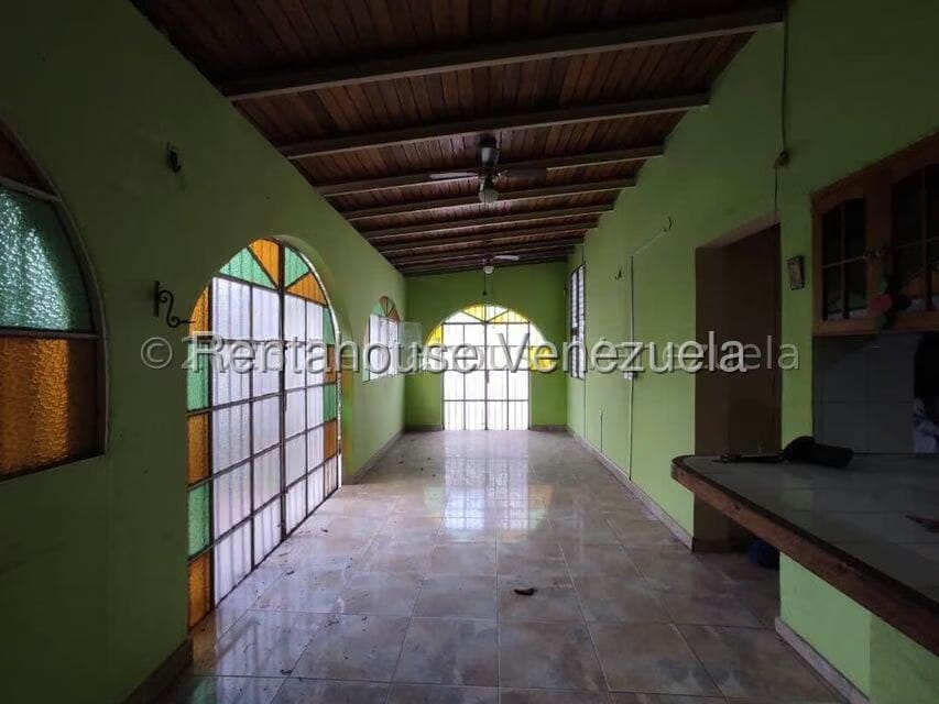 Comercial (Local Comercial) en Alquiler en Zona Este, Lara - 7