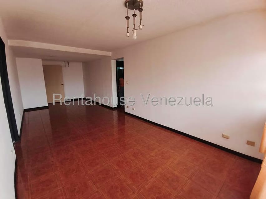 Apartamento (1 Nivel) en Alquiler en Bello Monte, Distrito Metropolitano - 12