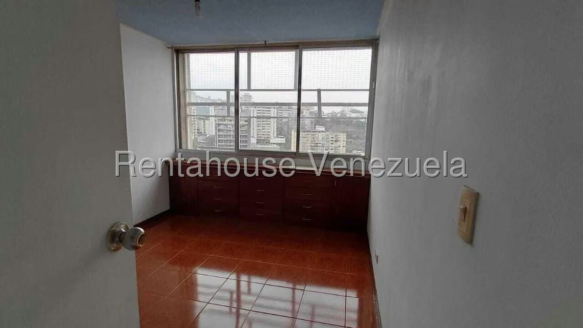 Apartamento (1 Nivel) en Alquiler en Bello Monte, Distrito Metropolitano - 13