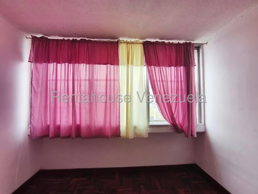 Apartamento (1 Nivel) en Alquiler en Bello Monte, Distrito Metropolitano - 21