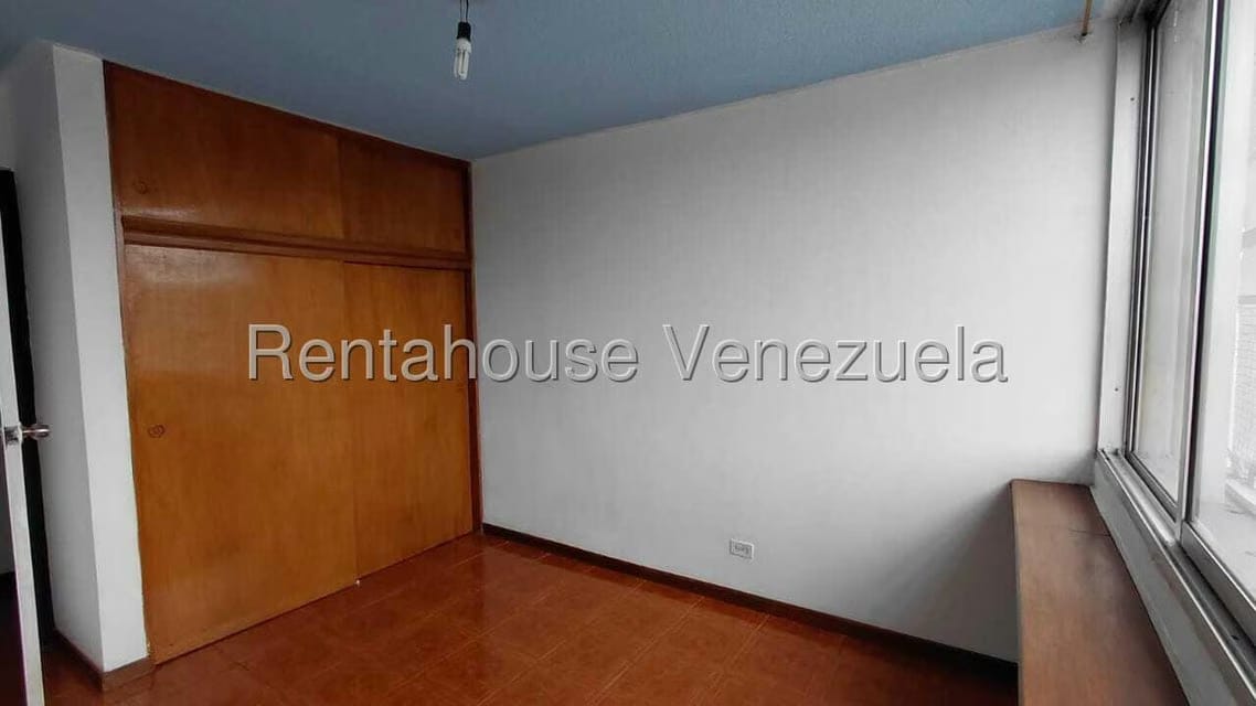 Apartamento (1 Nivel) en Alquiler en Bello Monte, Distrito Metropolitano - 23