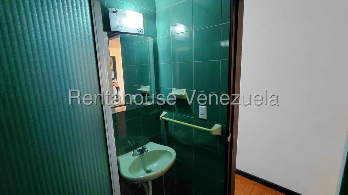 Apartamento (1 Nivel) en Alquiler en Bello Monte, Distrito Metropolitano - 27