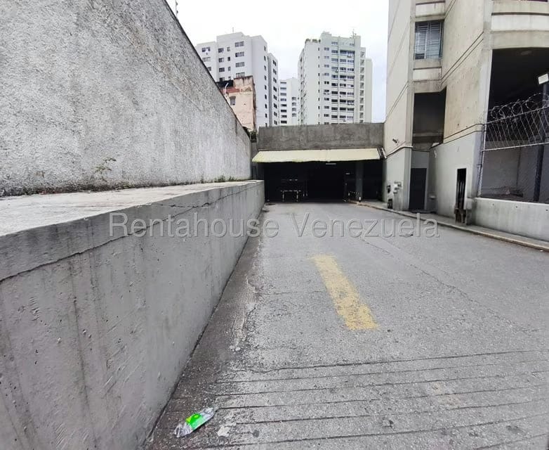 Apartamento (1 Nivel) en Alquiler en Bello Monte, Distrito Metropolitano - 34