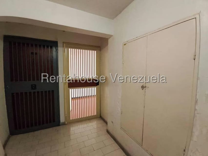 Apartamento (1 Nivel) en Alquiler en Bello Monte, Distrito Metropolitano - 10